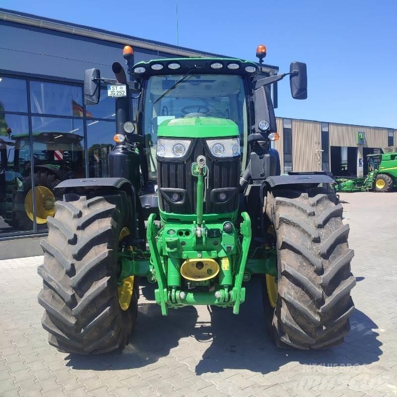 John Deere 6250R Tractoare