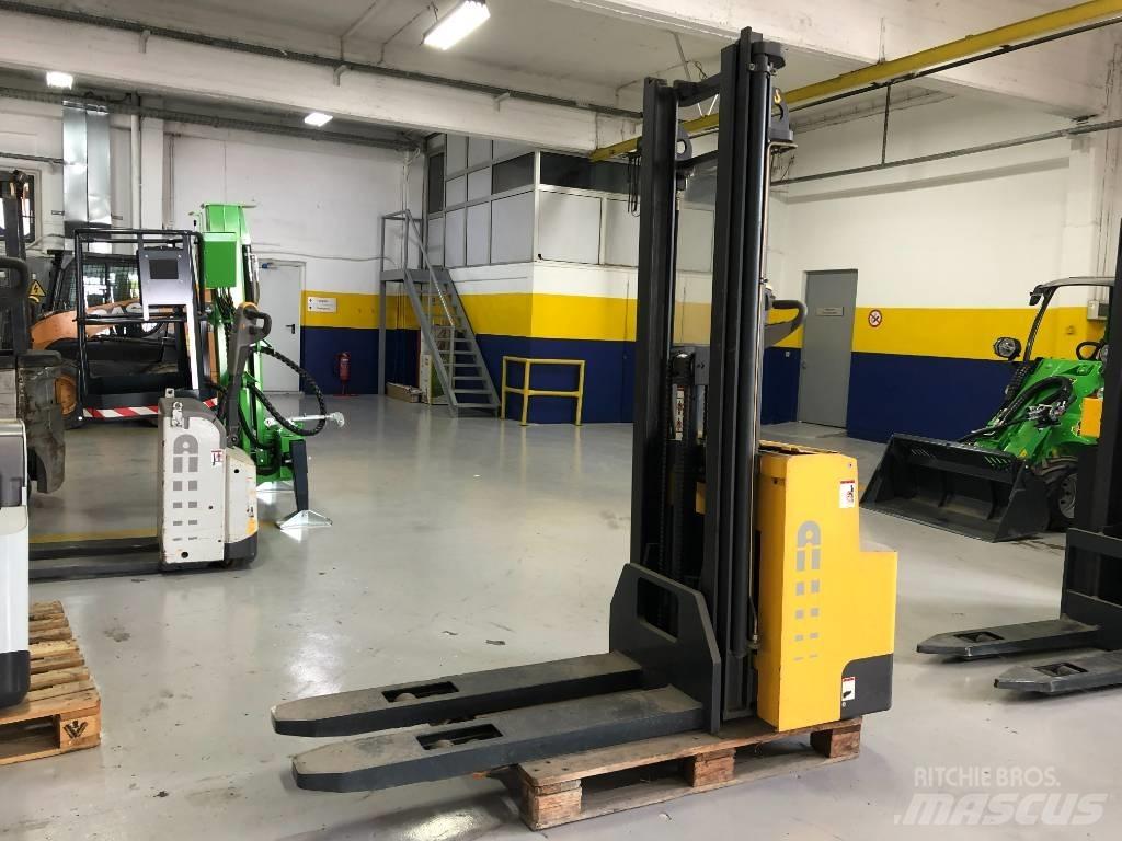 Atlet CSH 125 Transpaleti autopropulsanti