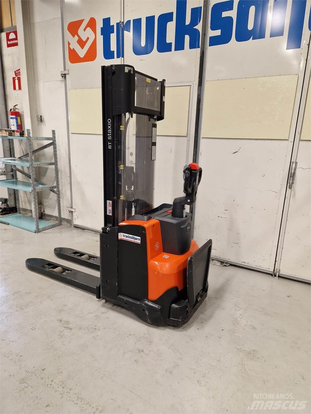Toyota SWE120L Transpaleta manuala