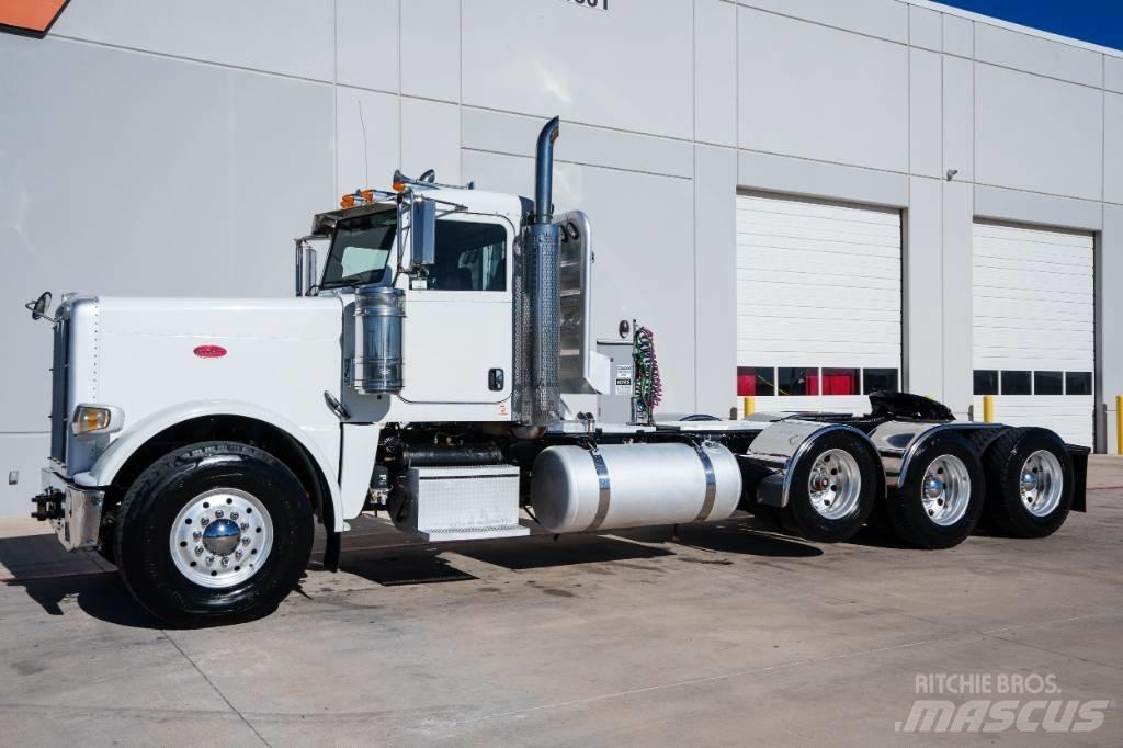 Peterbilt 388 Autotractoare