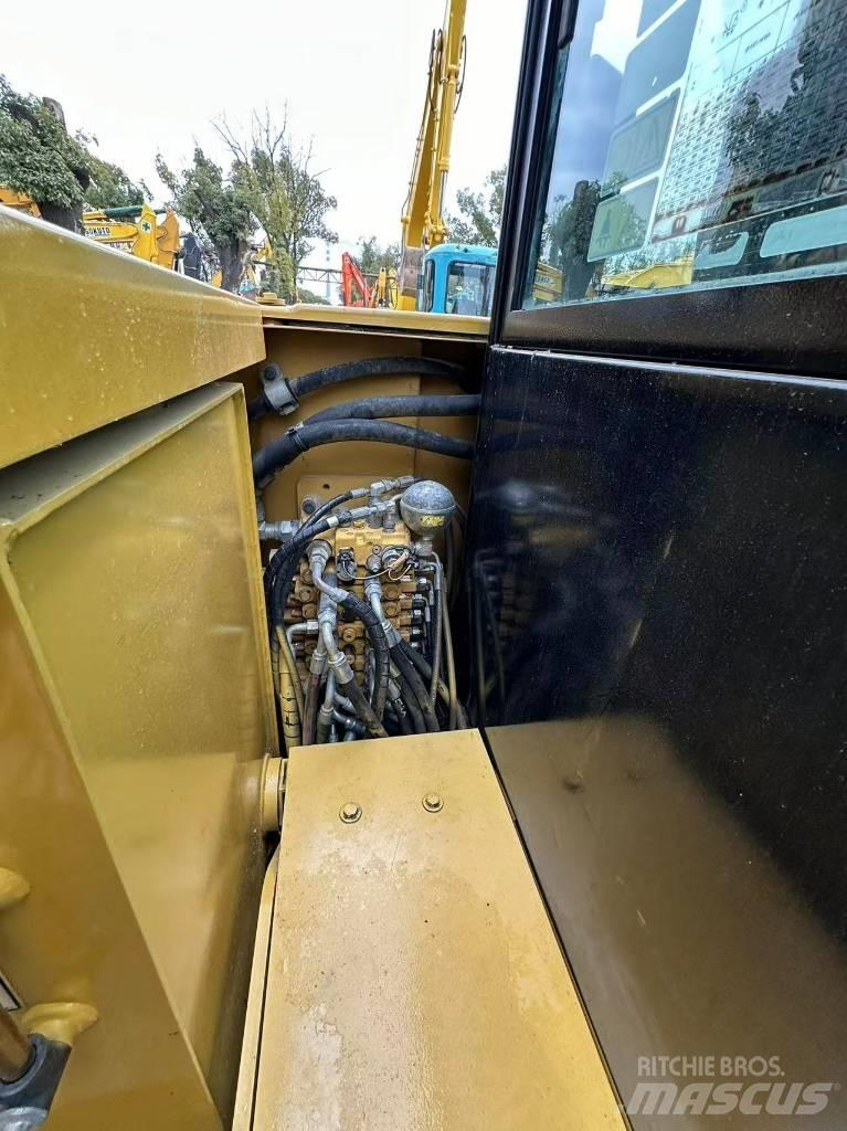 CAT 305.5E2 Excavatoare pe șenile
