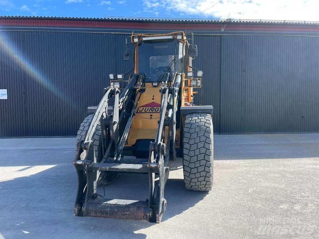 Ljungby L 15 Incarcator pe pneuri