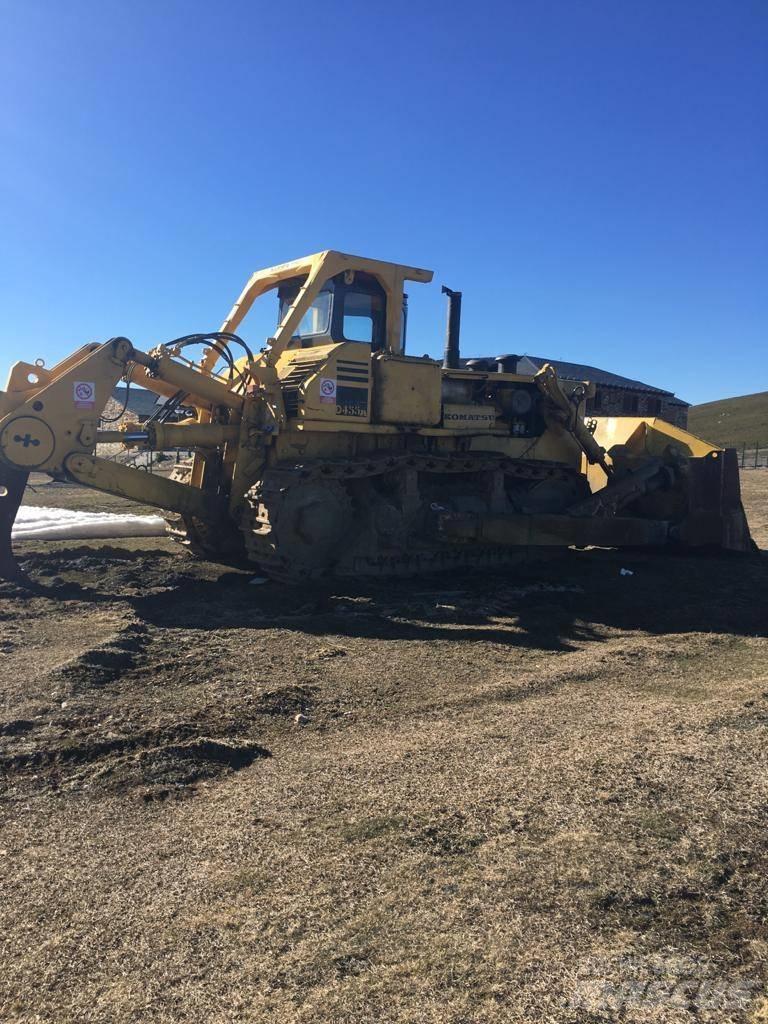Komatsu 455 Buldozere pe senile