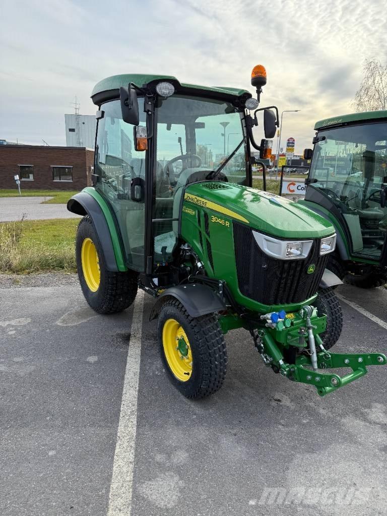 John Deere 3046 R Tractoare compacte