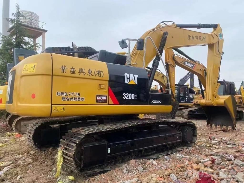 CAT 320d Excavatoare pe șenile
