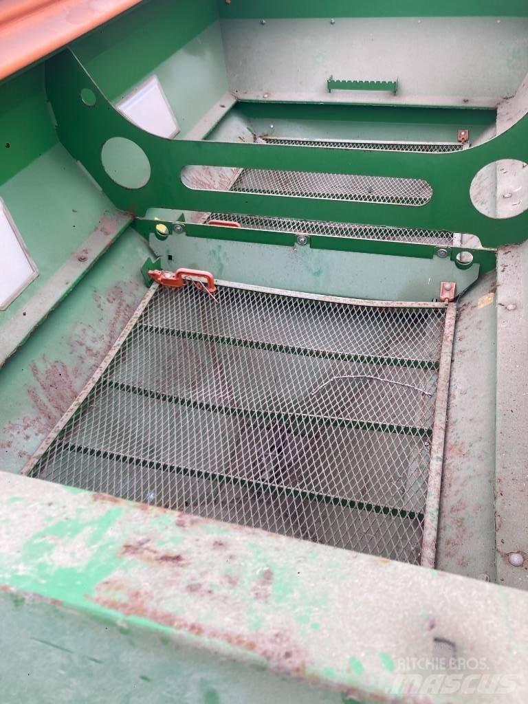 Amazone ZA-M 3000 Împrastierea mineralelor