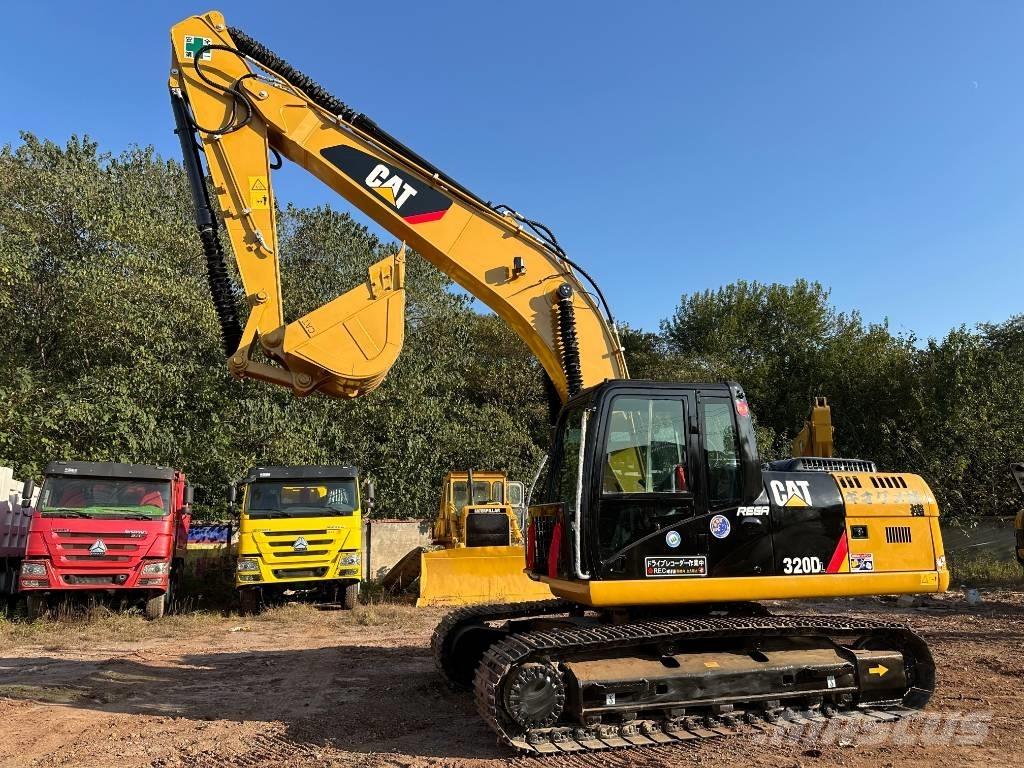 CAT 320D Excavatoare pe șenile

