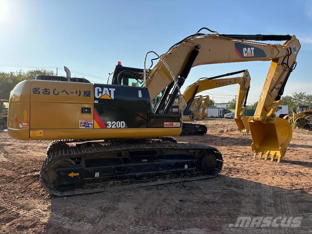 CAT 320D Excavatoare pe șenile
