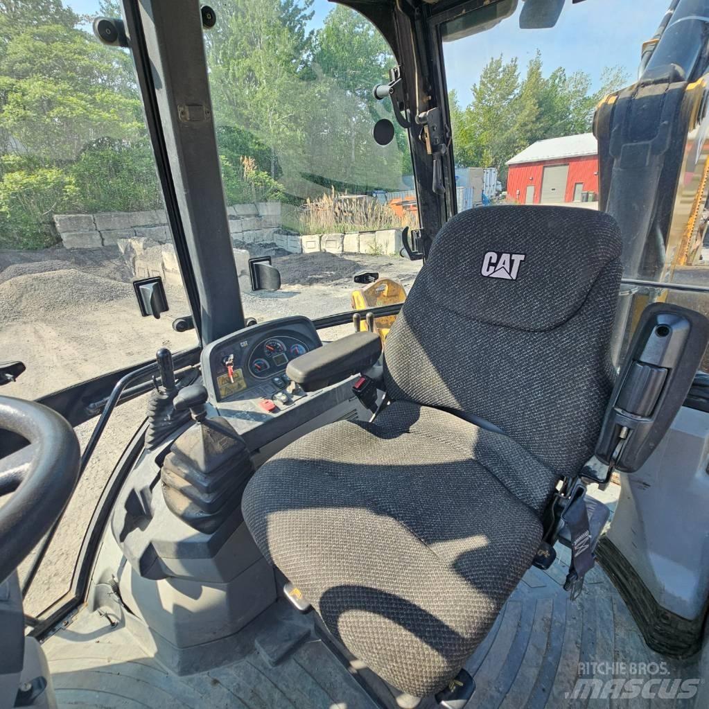 CAT 420 F Buldoexcavatoare