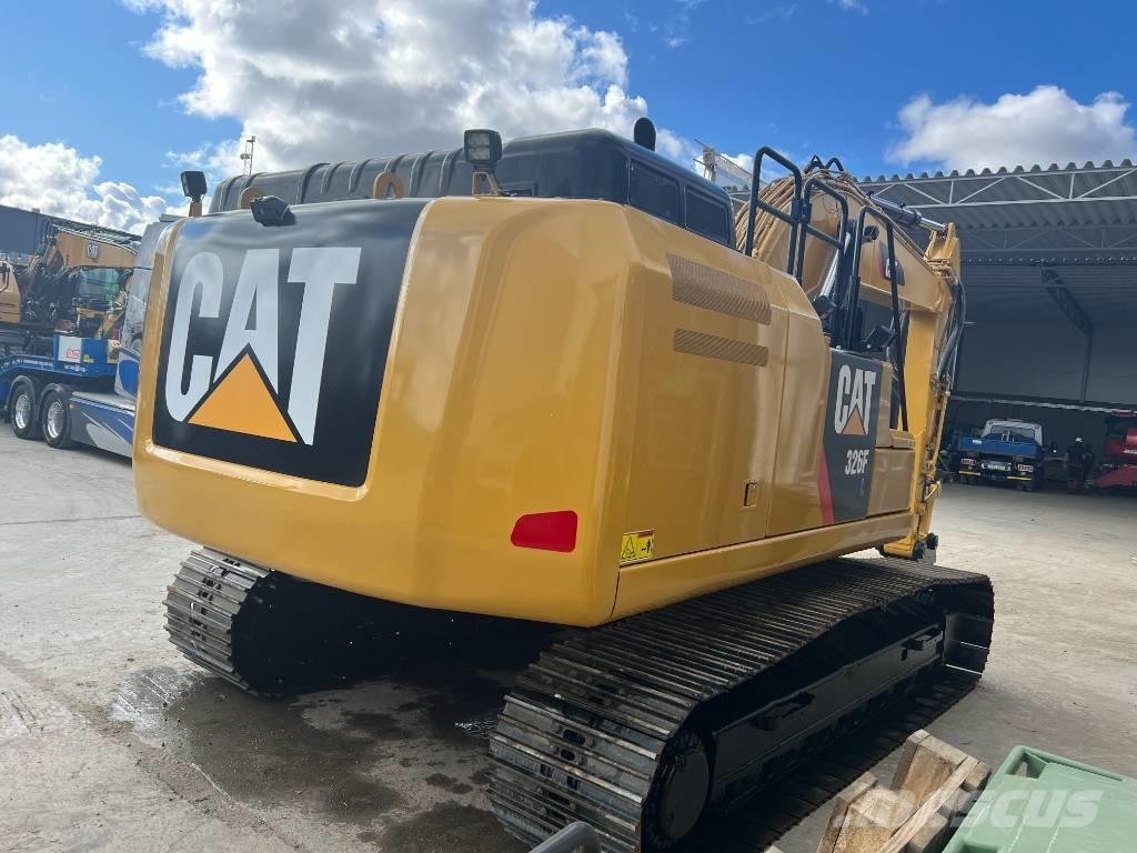 CAT 326 F L Excavatoare pe șenile
