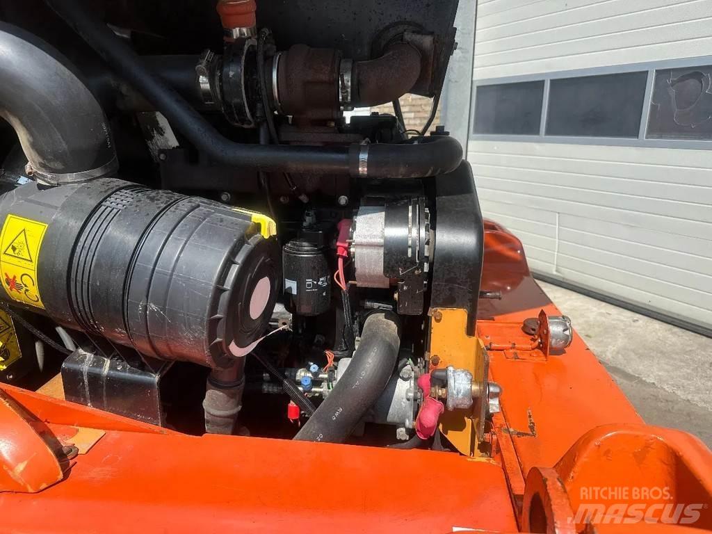 CASE 521D Incarcator pe pneuri