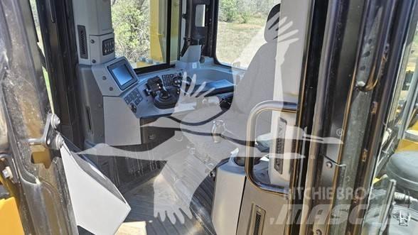 CAT D9T Buldozere pe senile