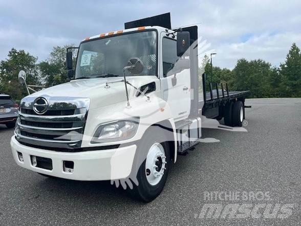 Hino 338 Camioane platforma/prelata
