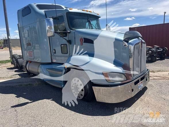 Kenworth T660 Autotractoare