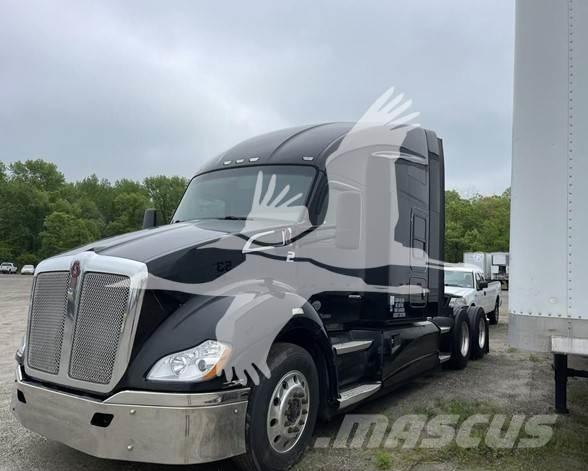 Kenworth T680 Autotractoare