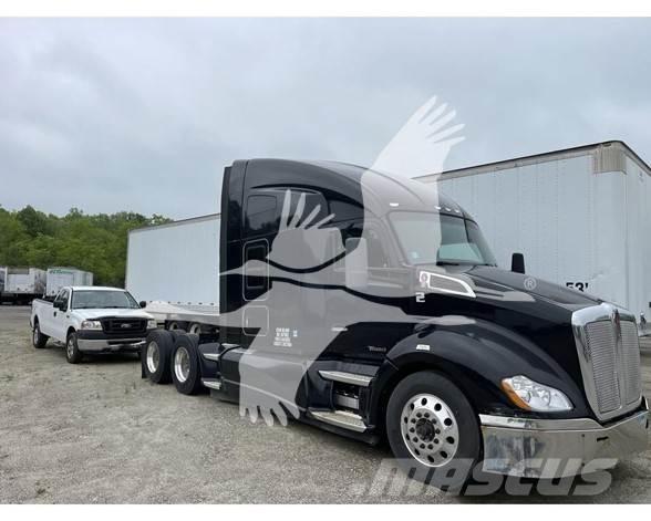 Kenworth T680 Autotractoare