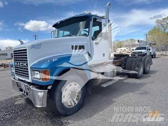 Mack CH613 Autotractoare
