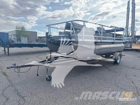  PONTOON BOAT Utilaje construcții - Altele