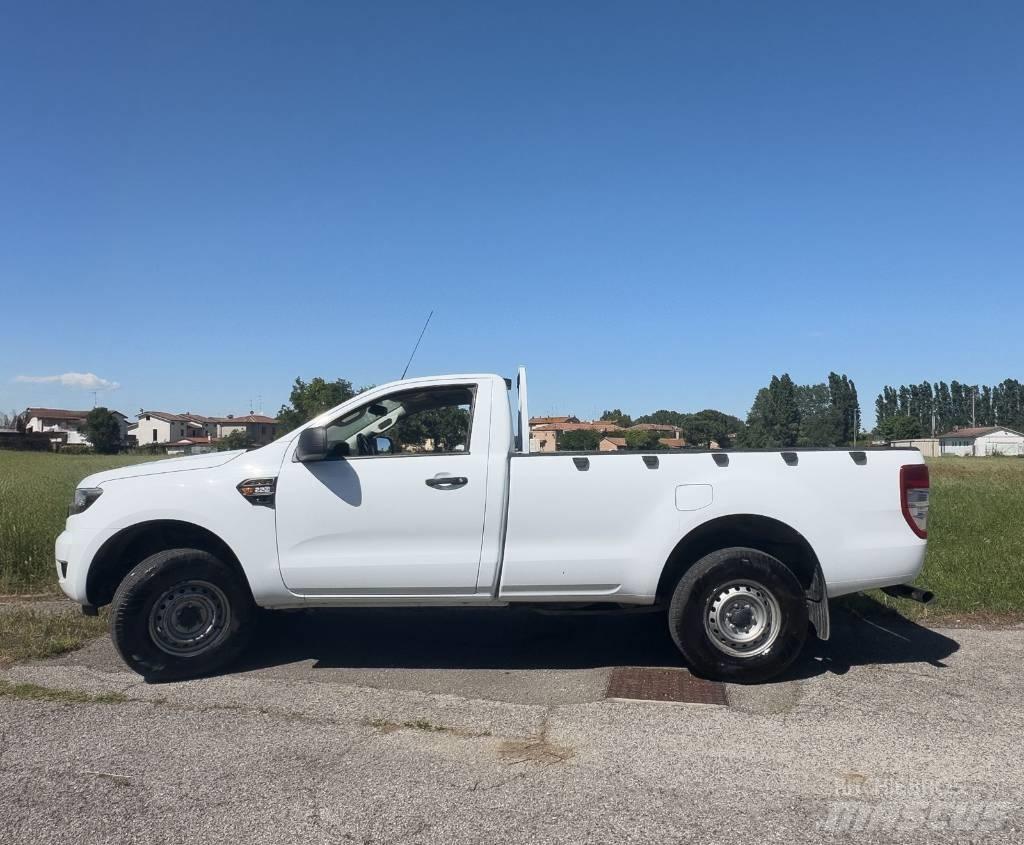 Ford Ranger XL Pick up/Platou