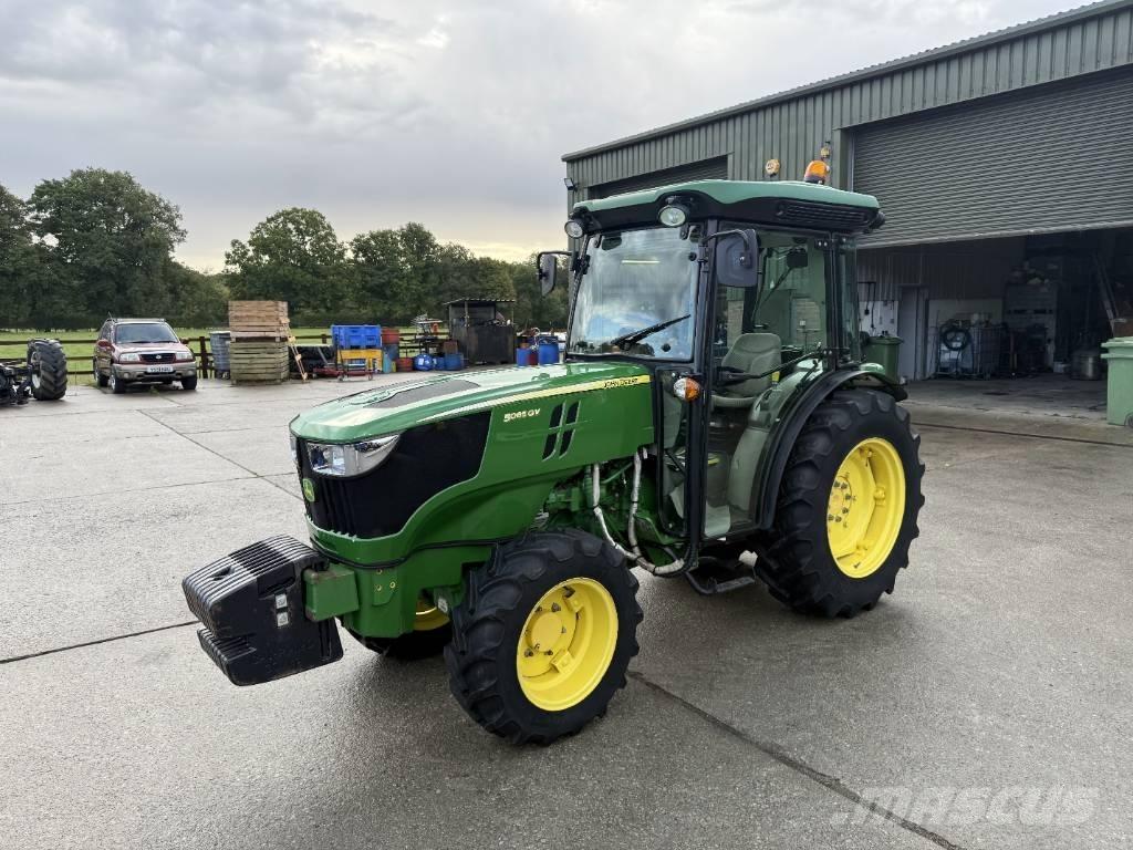 John Deere 5085 GV Tractoare