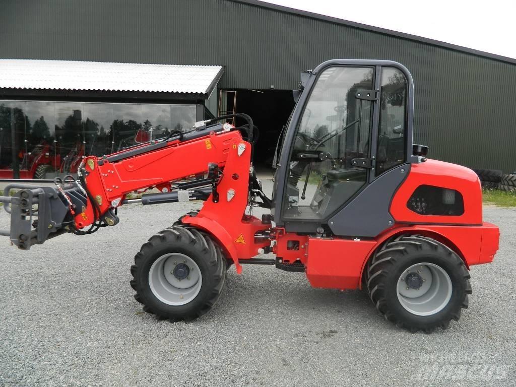 Attack 850AT Încarcatoare frontale