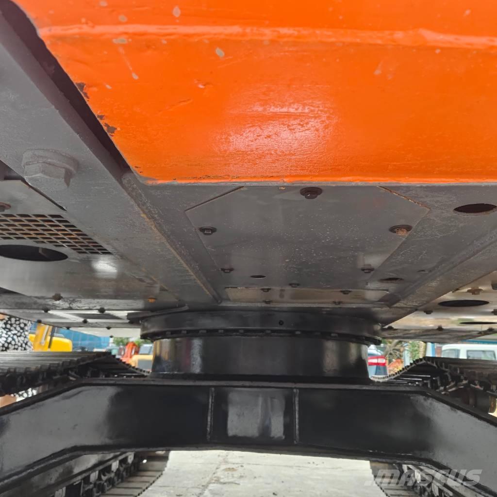 Hitachi ZX 120 Excavatoare pe șenile
