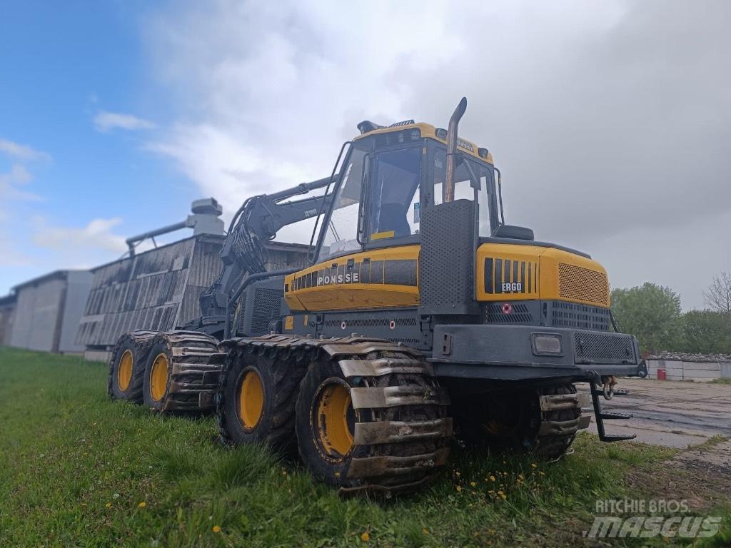 Ponsse Ergo 8W Combine forestiere