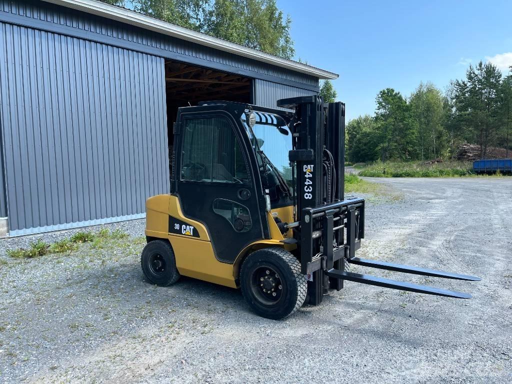 CAT DP 30 N Stivuitor diesel