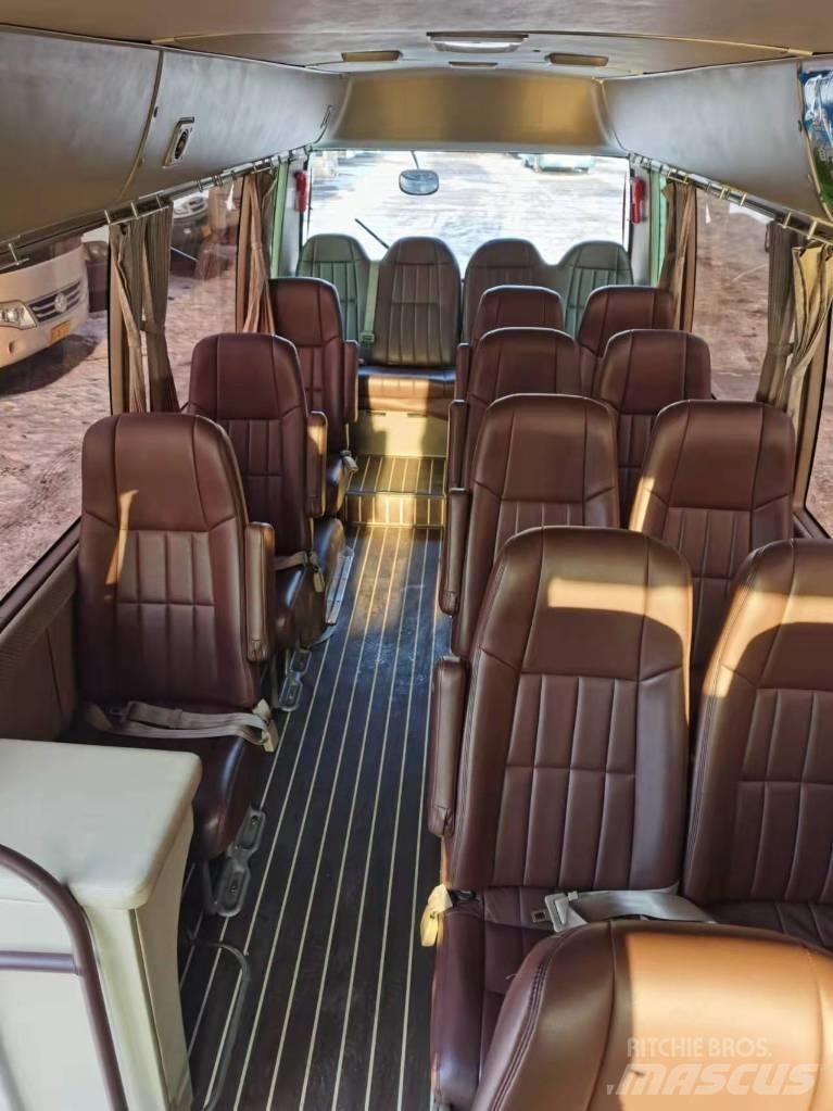 Toyota Coaster Bus Mini autobuze