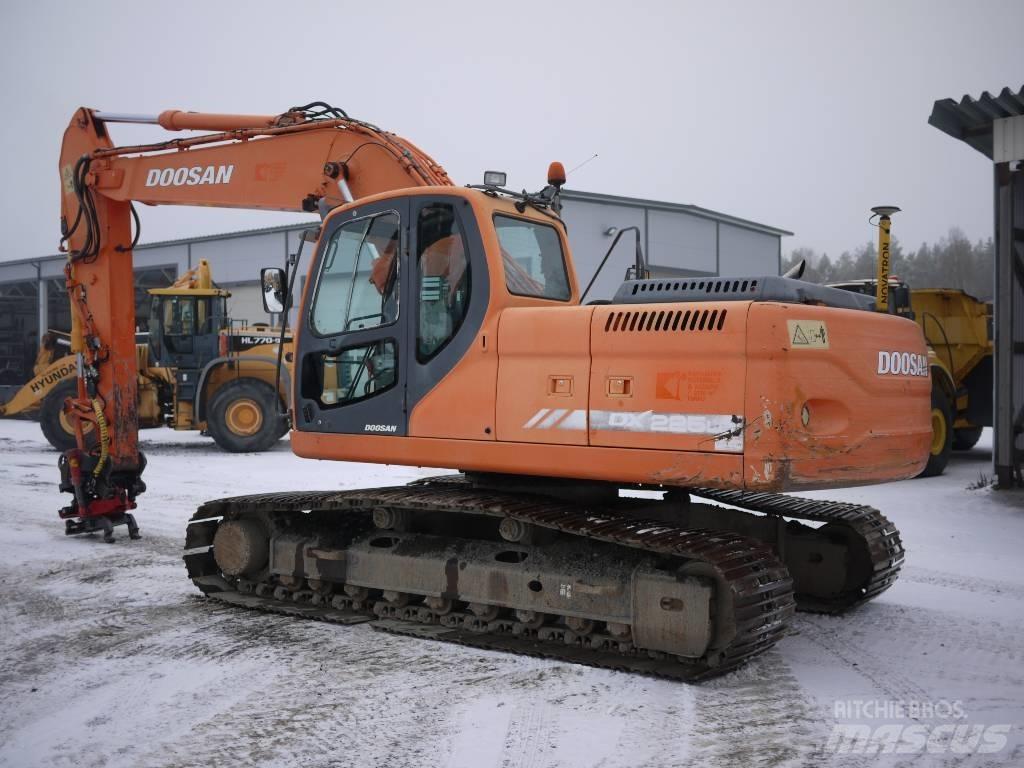 Doosan DX 225 LC Excavatoare pe șenile
