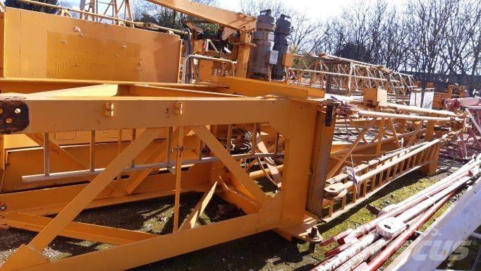 Potain MD 235 J12 Macarale turn