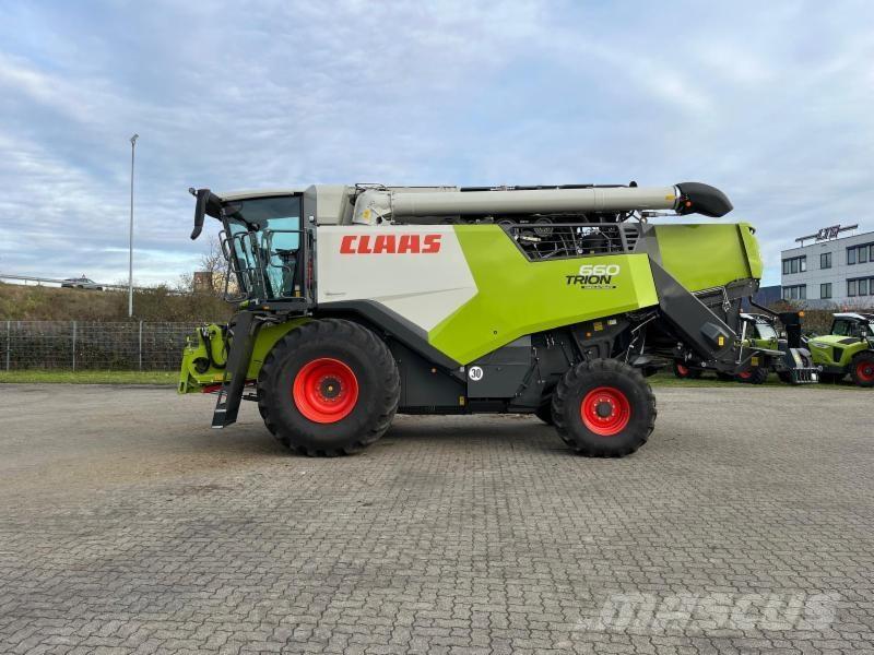 CLAAS TRION 660 Combine de secerat