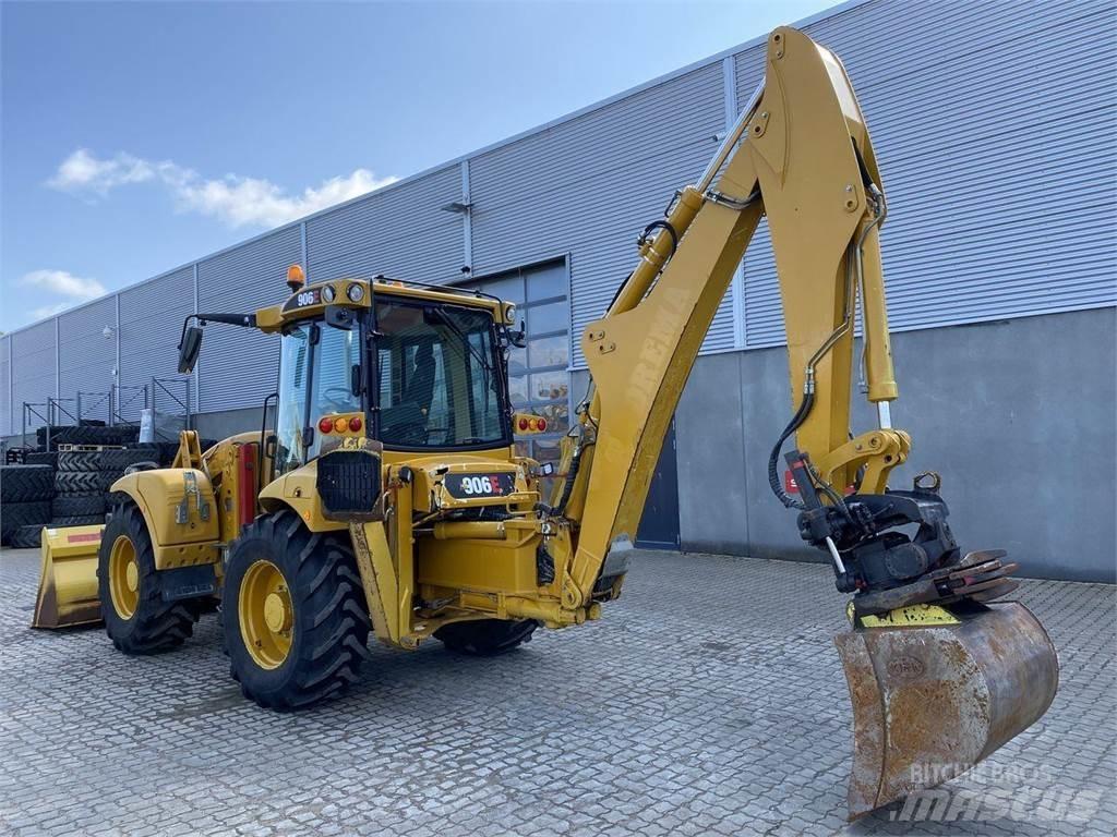 Hydrema 906E Buldoexcavatoare