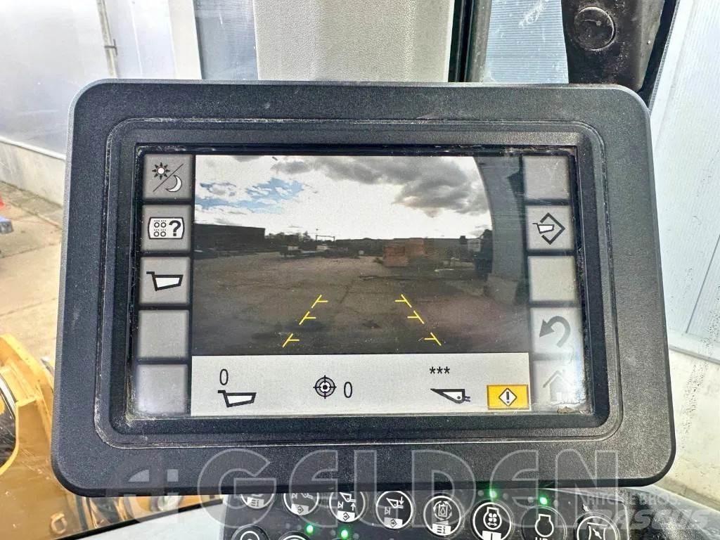 CAT 938M Incarcator pe pneuri