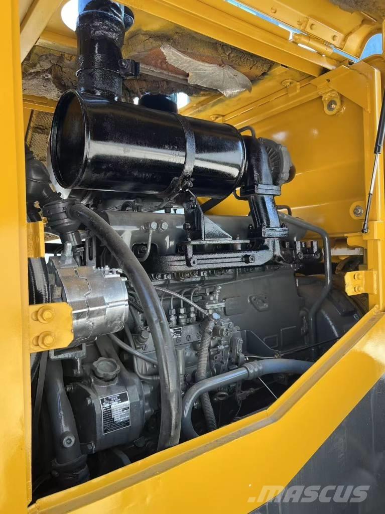 SDLG LG 936 L Incarcator pe pneuri