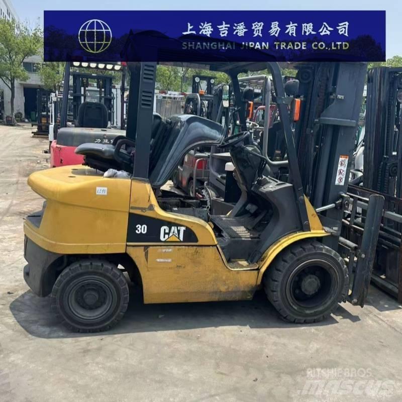 CAT DP 35 N Stivuitor diesel
