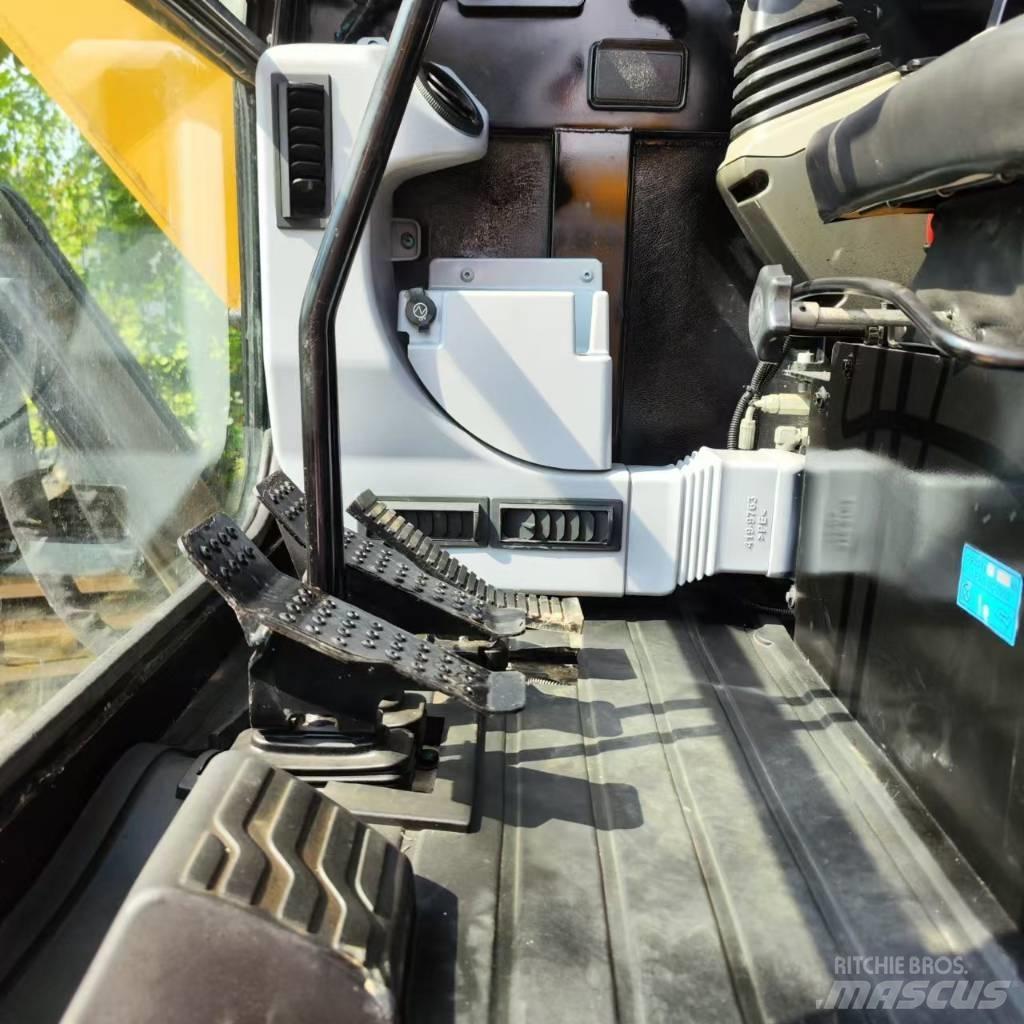 CAT 306 Excavatoare pe șenile
