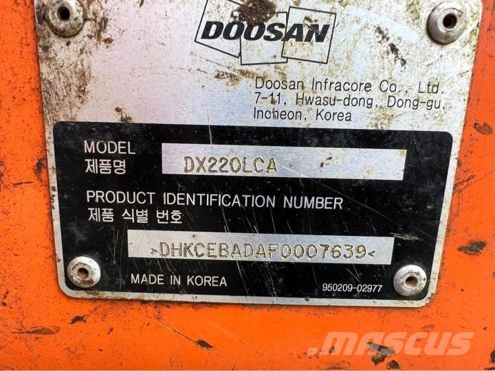 Doosan DX220LCA Excavatoare 7t - 12t