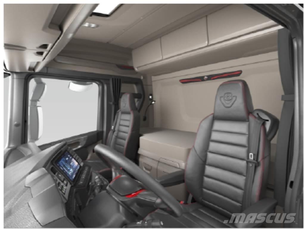 Scania R590 8x4 Camion cu carlig de ridicare
