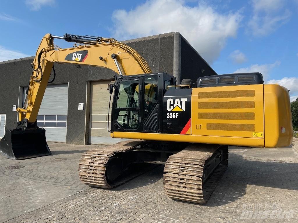 CAT 336F Excavatoare pe șenile
