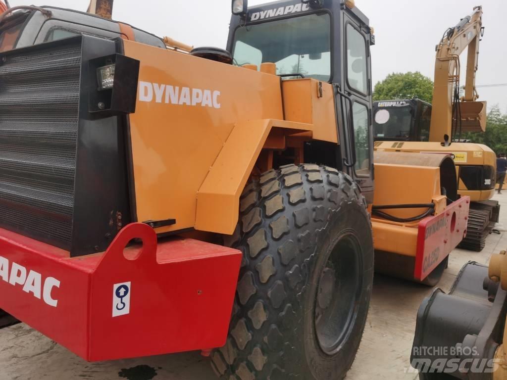 Dynapac CA 25 D Compactoare monocilindrice