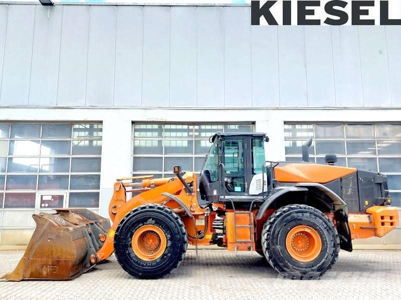 Hitachi ZW 310-6 Incarcator pe pneuri