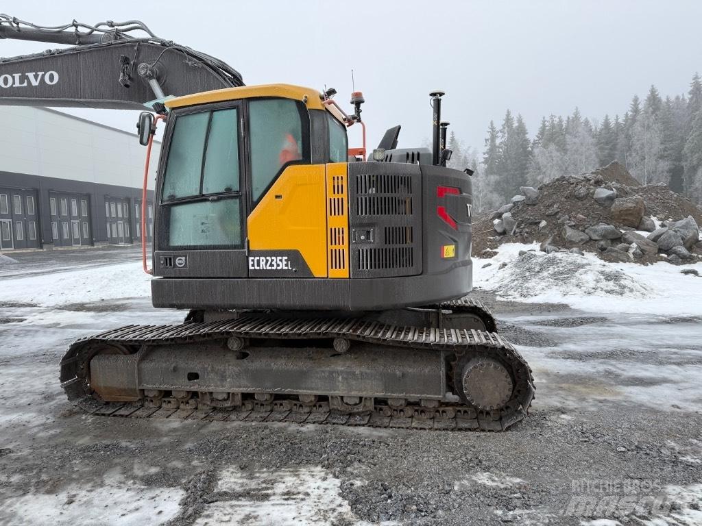 Volvo EC 235 EL Excavatoare pe șenile
