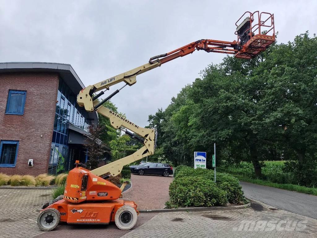 JLG E400AJPN Nacele cu brat articulat