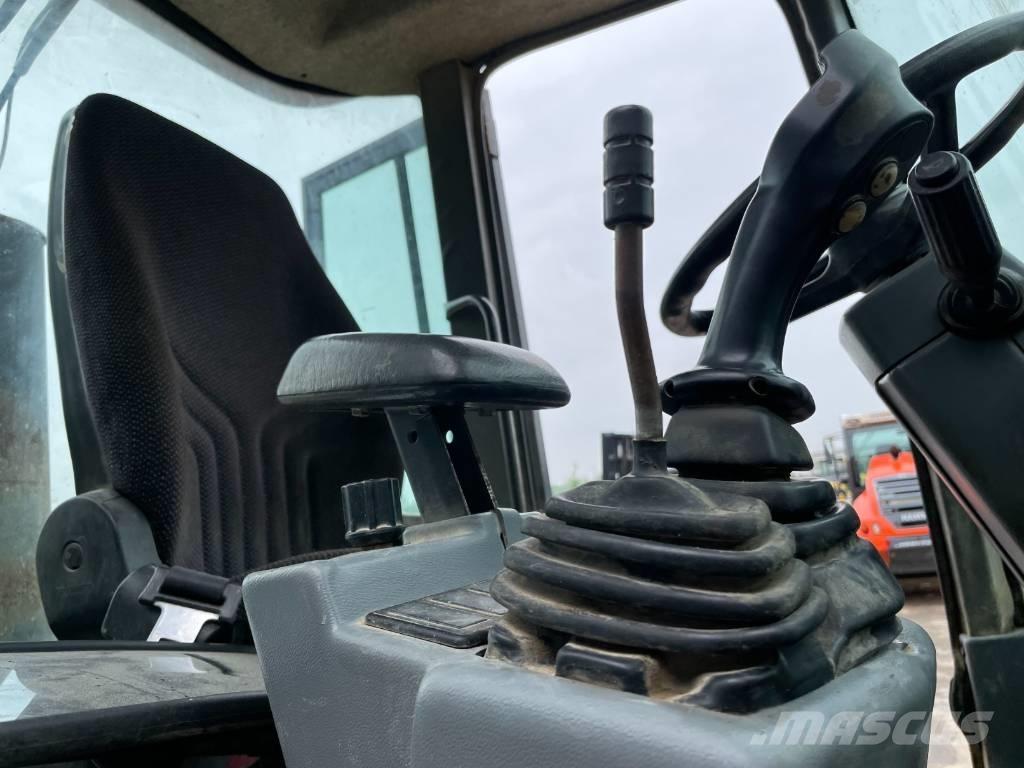 Volvo L 30 ZX Incarcator pe pneuri
