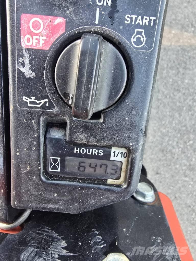 Ditch Witch RT 24 Excavatoare de santuri