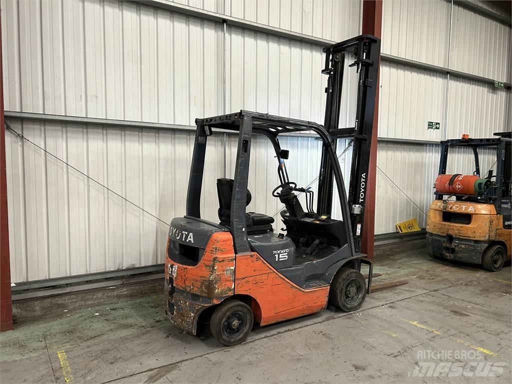 Toyota 02-8FDF15 Stivuitor diesel