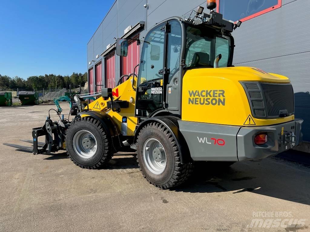 Wacker Neuson WL 70 Incarcator pe pneuri