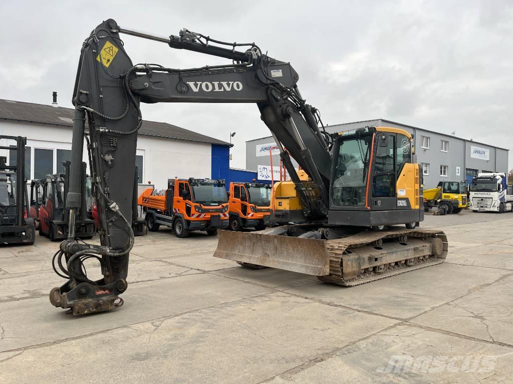 Volvo ECR235EL Excavatoare pe șenile
