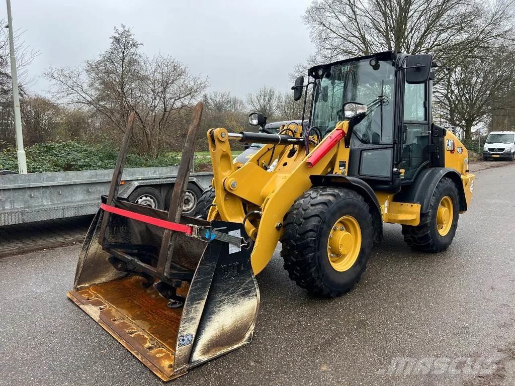 CAT 906 Next Gen Incarcator pe pneuri